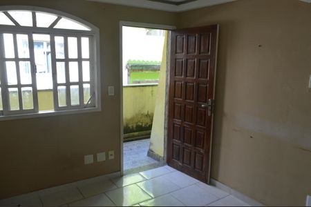 Casa de condomínio à venda com 60m², 2 quartos e sem vaga Casa de condomínio à venda com 60m², 2 quartos e sem vagaSala