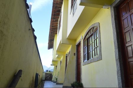 Casa de condomínio à venda com 60m², 2 quartos e sem vaga Casa de condomínio à venda com 60m², 2 quartos e sem vagaFachada