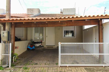 Casa de condomínio à venda com 50m², 2 quartos e 2 vagas Casa de condomínio à venda com 50m², 2 quartos e 2 vagasFachada