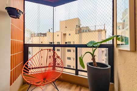Apartamento à venda com 167m², 4 quartos e 3 vagas Apartamento à venda com 167m², 4 quartos e 3 vagasSala