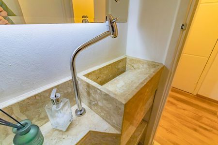 Apartamento à venda com 167m², 4 quartos e 3 vagas Apartamento à venda com 167m², 4 quartos e 3 vagasLavabo