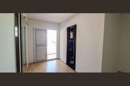 Casa à venda com 165m², 4 quartos e 4 vagas Casa à venda com 165m², 4 quartos e 4 vagasSuíte