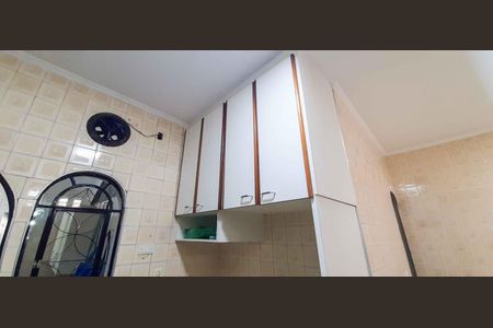 Casa à venda com 165m², 4 quartos e 4 vagas Casa à venda com 165m², 4 quartos e 4 vagasCozinha