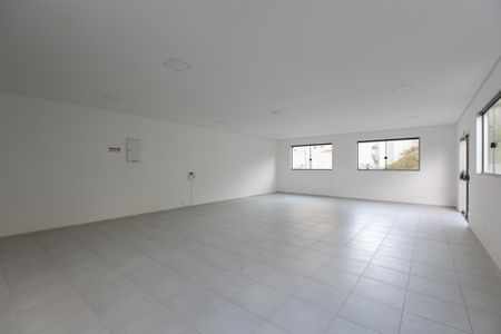 Apartamento para alugar com 46m², 2 quartos e 1 vaga Apartamento para alugar com 46m², 2 quartos e 1 vagaÁrea comum - Salão de festas