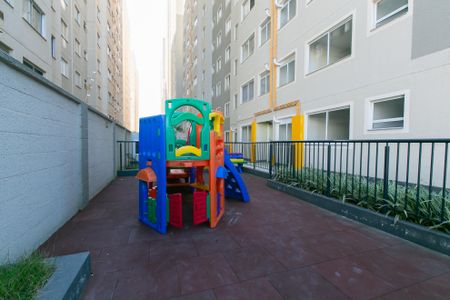 Apartamento para alugar com 46m², 2 quartos e 1 vaga Apartamento para alugar com 46m², 2 quartos e 1 vagaÁrea comum - Playground