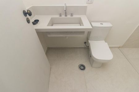 Apartamento à venda com 145m², 3 quartos e 1 vaga Apartamento à venda com 145m², 3 quartos e 1 vagaBanheiro /Suíte