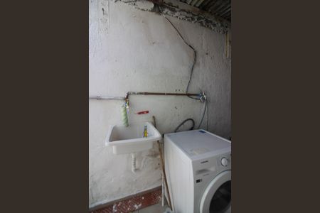 Casa à venda com 100m², 2 quartos e 1 vagaÁrea de Serviço