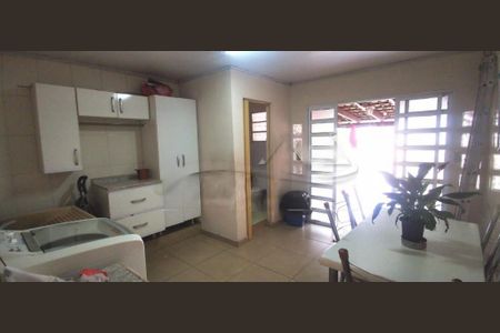 Casa à venda com 128m², 2 quartos e sem vaga