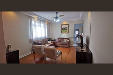 Casa à venda com 2 quartos, 128m² em Cambuci, São Paulo