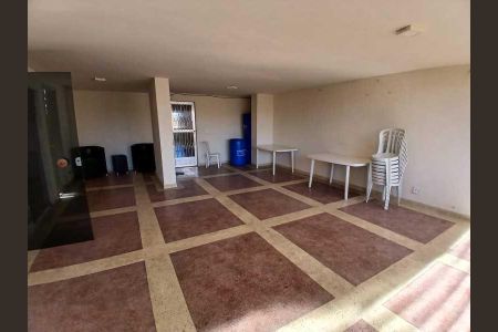 Apartamento à venda com 102m², 2 quartos e 1 vaga