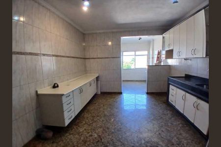 Apartamento à venda com 102m², 2 quartos e 1 vaga