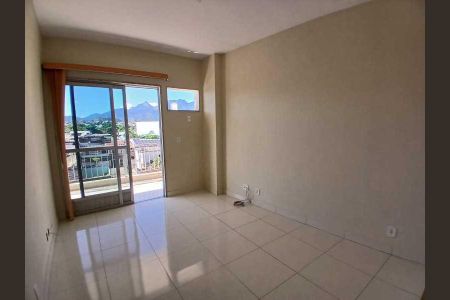 Apartamento à venda com 102m², 2 quartos e 1 vaga