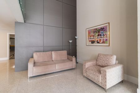 Apartamento à venda com 62m², 2 quartos e 2 vagasÁrea comum - Hall social