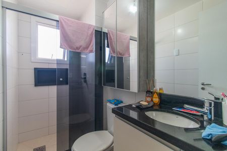 Apartamento à venda com 62m², 2 quartos e 2 vagasBanheiro da Suíte