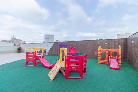 Apartamento à venda com 62m², 2 quartos e 2 vagasÁrea comum - Playground