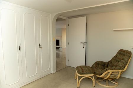 Apartamento à venda com 432m², 4 quartos e 4 vagas Apartamento à venda com 432m², 4 quartos e 4 vagasÁrea comum - Churrasqueira