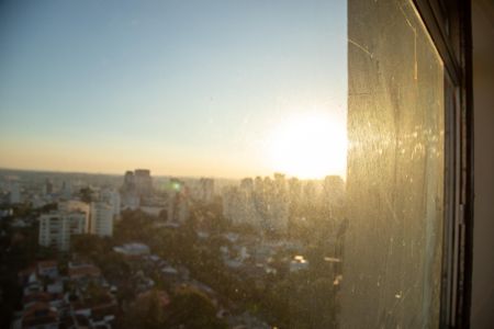 Apartamento à venda com 432m², 4 quartos e 4 vagas Apartamento à venda com 432m², 4 quartos e 4 vagasvista