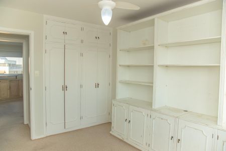 Apartamento à venda com 432m², 4 quartos e 4 vagas Apartamento à venda com 432m², 4 quartos e 4 vagasQuarto 2 - Suíte