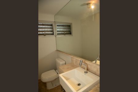 Apartamento à venda com 432m², 4 quartos e 4 vagas Apartamento à venda com 432m², 4 quartos e 4 vagasBanheiro