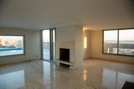 Apartamento à venda com 432m², 4 quartos e 4 vagas Apartamento à venda com 432m², 4 quartos e 4 vagasChurrasqueira