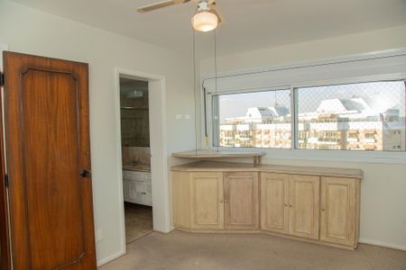 Apartamento à venda com 432m², 4 quartos e 4 vagas Apartamento à venda com 432m², 4 quartos e 4 vagasQuarto Suíte