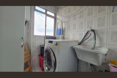 Apartamento à venda com 62m², 3 quartos e 1 vaga Apartamento à venda com 62m², 3 quartos e 1 vagaLavanderia