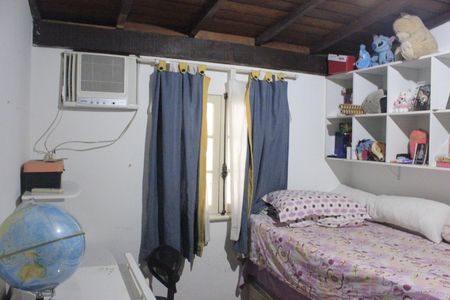 Casa à venda com 315m², 4 quartos e 6 vagasSuíte 2