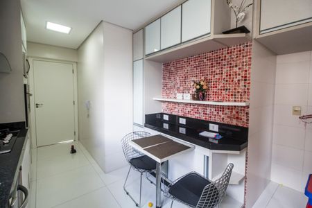 Apartamento à venda com 123m², 3 quartos e 2 vagas Apartamento à venda com 123m², 3 quartos e 2 vagasCozinha