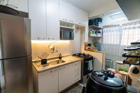 Apartamento à venda com 49m², 2 quartos e 1 vaga Apartamento à venda com 49m², 2 quartos e 1 vagaCozinha e Área de Serviço