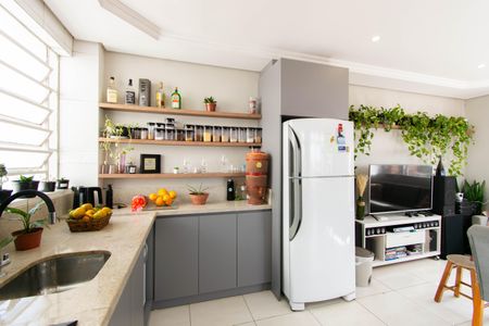 Apartamento à venda com 109m², 2 quartos e sem vaga Apartamento à venda com 109m², 2 quartos e sem vagaCozinha