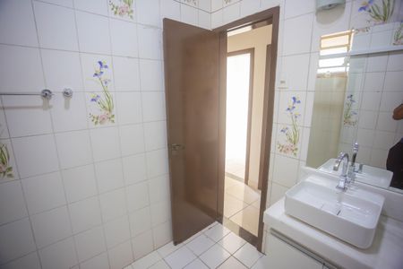 Apartamento à venda com 79m², 3 quartos e 1 vaga Apartamento à venda com 79m², 3 quartos e 1 vagaBanheiro