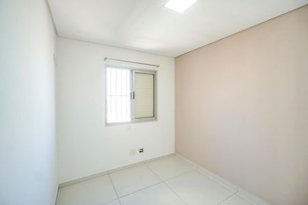 Apartamento à venda com 60m², 3 quartos e 1 vagaQuarto 02
