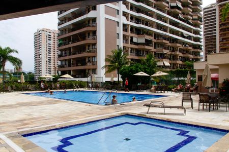 Apartamento para alugar com 65m², 1 quarto e 1 vaga Apartamento para alugar com 65m², 1 quarto e 1 vagaÁrea comum - Piscina