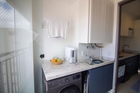 Apartamento à venda com 76m², 3 quartos e 1 vagaÁrea de Serviço