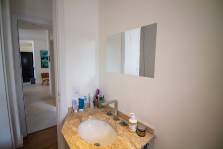 Apartamento à venda com 76m², 3 quartos e 1 vagaBanheiro da Suíte