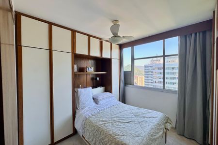 Apartamento à venda com 135m², 3 quartos e 1 vaga Apartamento à venda com 135m², 3 quartos e 1 vagaQuarto 1