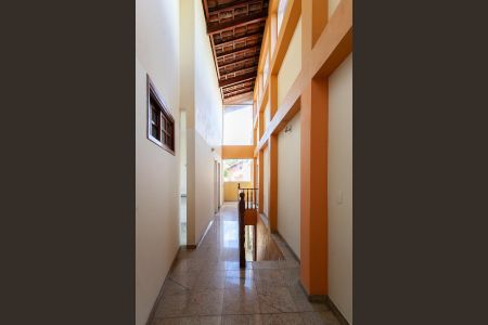 Casa para alugar com 355m², 4 quartos e 4 vagasCorredor