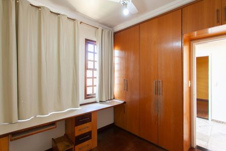 Casa para alugar com 355m², 4 quartos e 4 vagasQuarto 1