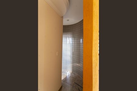 Casa para alugar com 355m², 4 quartos e 4 vagasLavabo