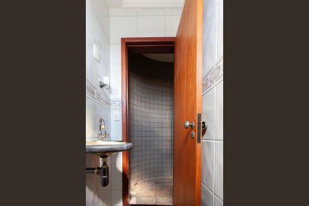 Casa para alugar com 355m², 4 quartos e 4 vagasLavabo