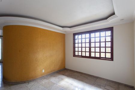 Casa para alugar com 355m², 4 quartos e 4 vagasSala 2
