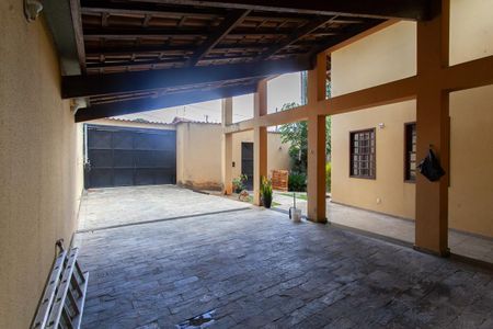 Casa para alugar com 355m², 4 quartos e 4 vagasGaragem