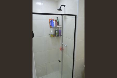 Apartamento à venda com 55m², 2 quartos e 1 vaga Apartamento à venda com 55m², 2 quartos e 1 vagaBanheiro