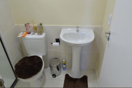 Apartamento à venda com 55m², 2 quartos e 1 vaga Apartamento à venda com 55m², 2 quartos e 1 vagaBanheiro