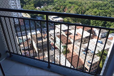 Apartamento à venda com 55m², 2 quartos e 1 vaga Apartamento à venda com 55m², 2 quartos e 1 vagaVaranda