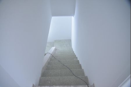 Casa à venda com 200m², 3 quartos e 4 vagasEscada