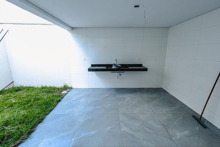 Casa à venda com 125m², 3 quartos e 2 vagasArea de serviço