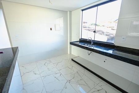 Casa à venda com 125m², 3 quartos e 2 vagasCozinha