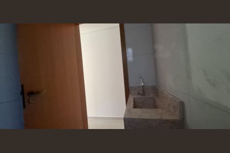 Apartamento à venda com 95m², 3 quartos e 2 vagas Apartamento à venda com 95m², 3 quartos e 2 vagasBanheiro