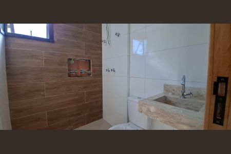 Apartamento à venda com 95m², 3 quartos e 2 vagas Apartamento à venda com 95m², 3 quartos e 2 vagasBanheiro da Suíte